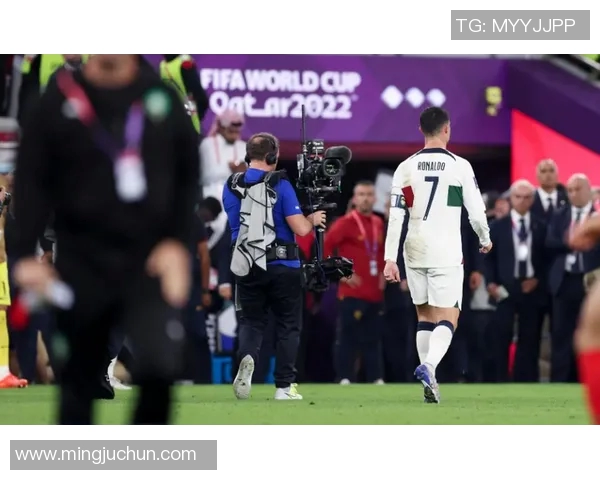 重庆足球队在世界杯积分榜上以72分稳居第一名展现强劲实力 重庆足球队在世界杯积分榜上以72分稳居第一名展现强劲实力