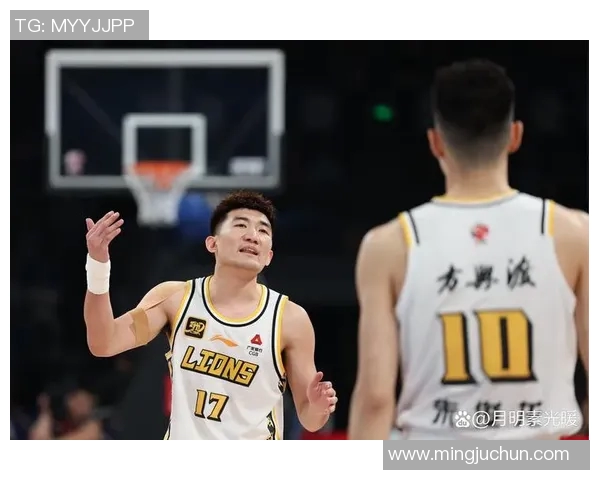 CBA精彩对决广东队与北京队比赛瞬间回顾与精彩图片分享