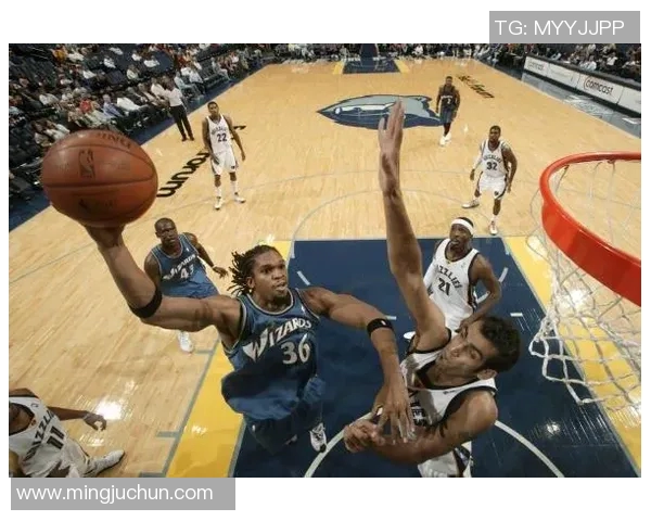 奇才与勇士精彩对决全场录像回顾及精彩瞬间分析