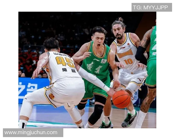 张镇麟的篮球之路:从青涩少年到CBA明星的成长故事 张镇麟的篮球之路:从青涩少年到CBA明星的成长故事