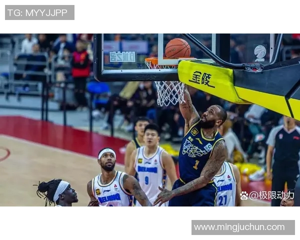 CBA联赛精彩对决广夏战青岛谁能在赛场上笑到最后