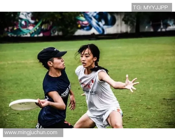 上海飞盘队战术争议引发热议球迷与专家各抒己见 上海飞盘队战术争议引发热议球迷与专家各抒己见