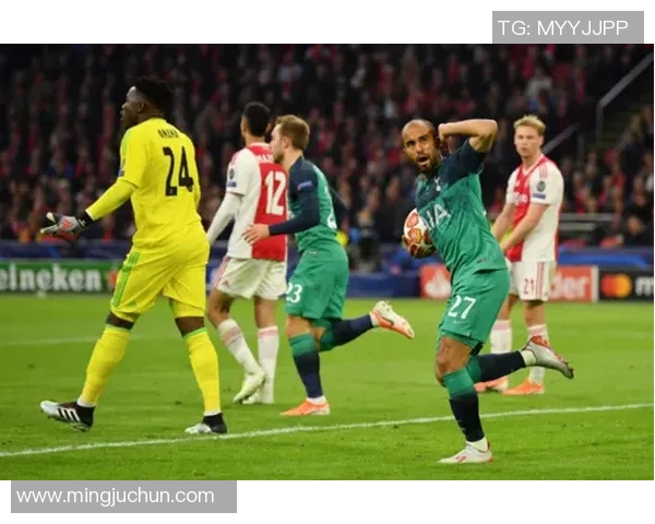 克罗斯在足球场上的传奇之路与他对现代足球的深远影响分析