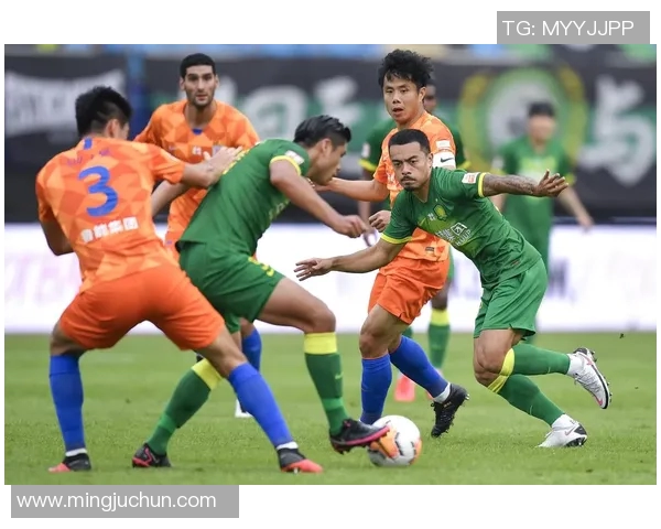 山东鲁能泰山迎战辽宁直，争夺中超联赛关键三分之战