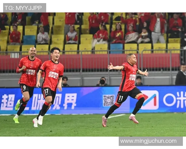 成都足球队反击战术解析与未来发展展望MBA