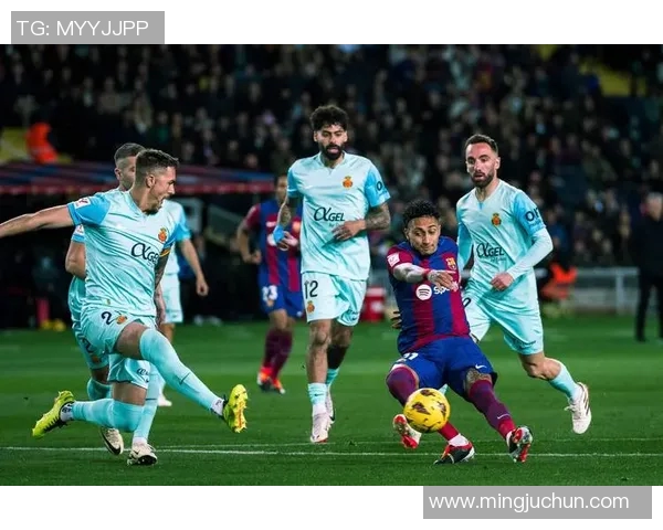 罗马主场迎战巴萨期待精彩对决与战术较量